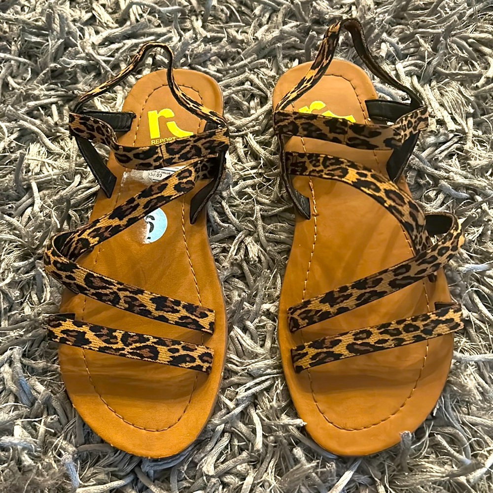 Women’s Sandals Size 6